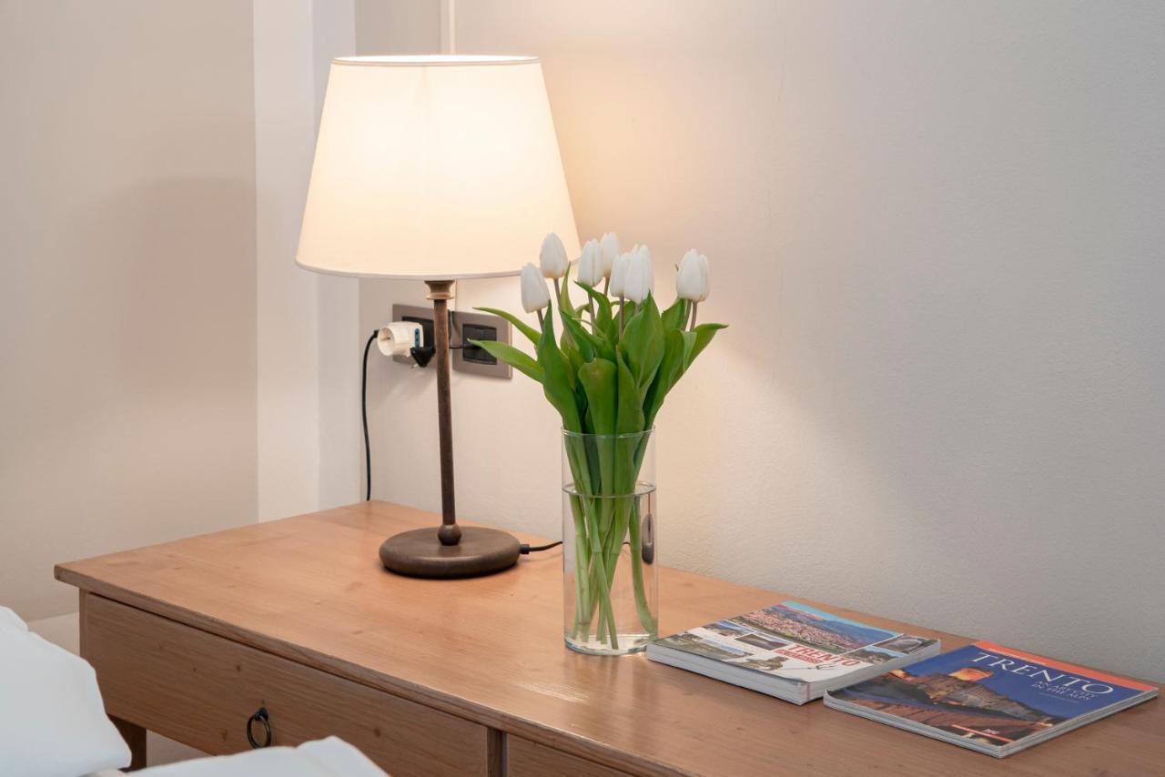 La Canonica Suite Apartments New Location Тренто Екстер'єр фото