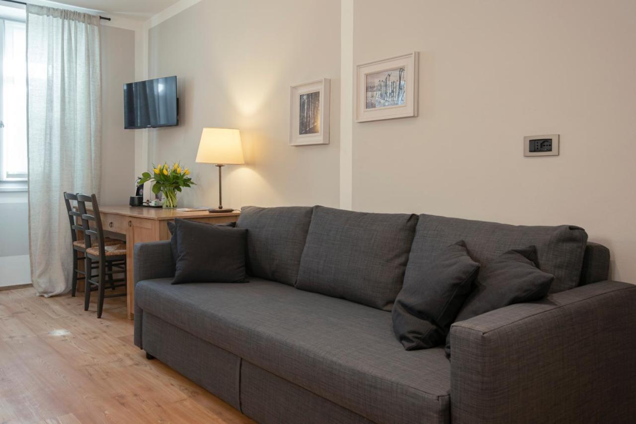 La Canonica Suite Apartments New Location Тренто Екстер'єр фото