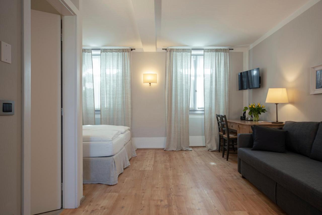 La Canonica Suite Apartments New Location Тренто Екстер'єр фото