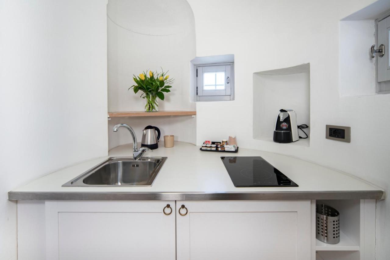 La Canonica Suite Apartments New Location Тренто Екстер'єр фото